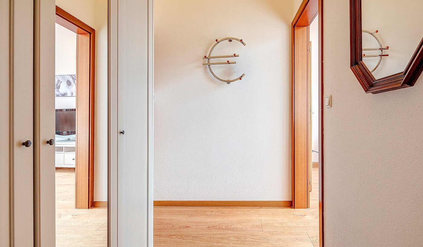 Apartment with 1 room | München-Perlach | 2204ML8 | Geräumiger Flur mit...