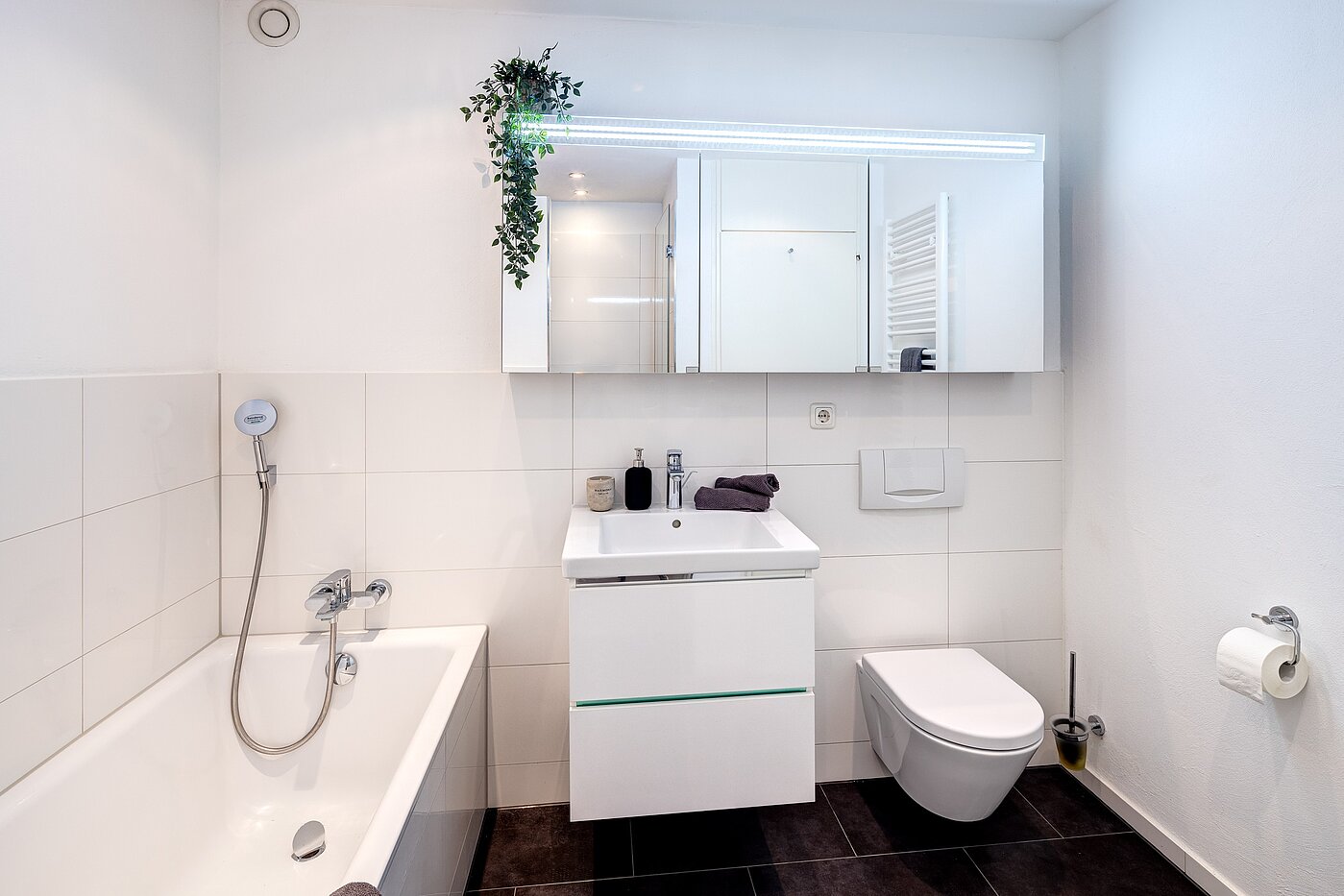 Apartment with 3.5 room | München-Bogenhausen | 70267 | Masterbad mit...