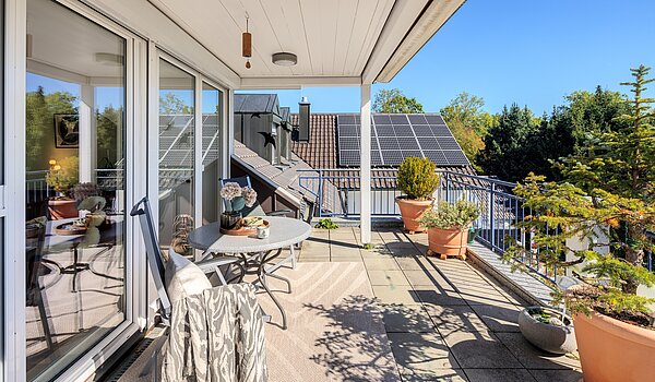 Attic Apartment with 3 room | 70501 | Sonnige...