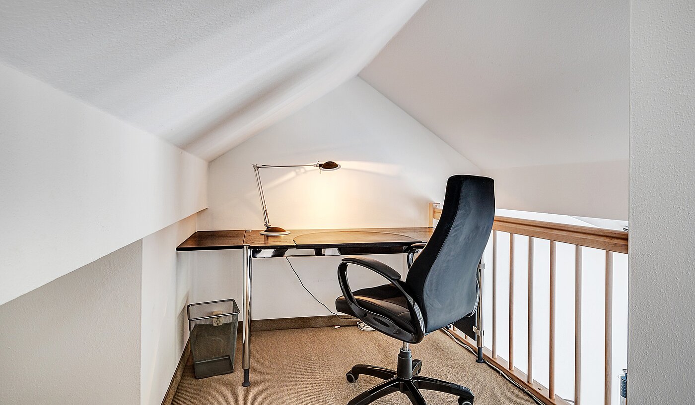 Apartment with 2 room | Neubiberg | 70129 | Arbeitsplatz und...