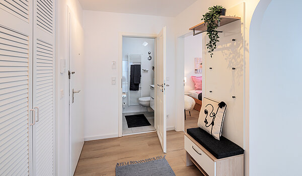 Apartment with 2 room | München-Sendling-Westpark | 70413 | ...und Zugang zum...
