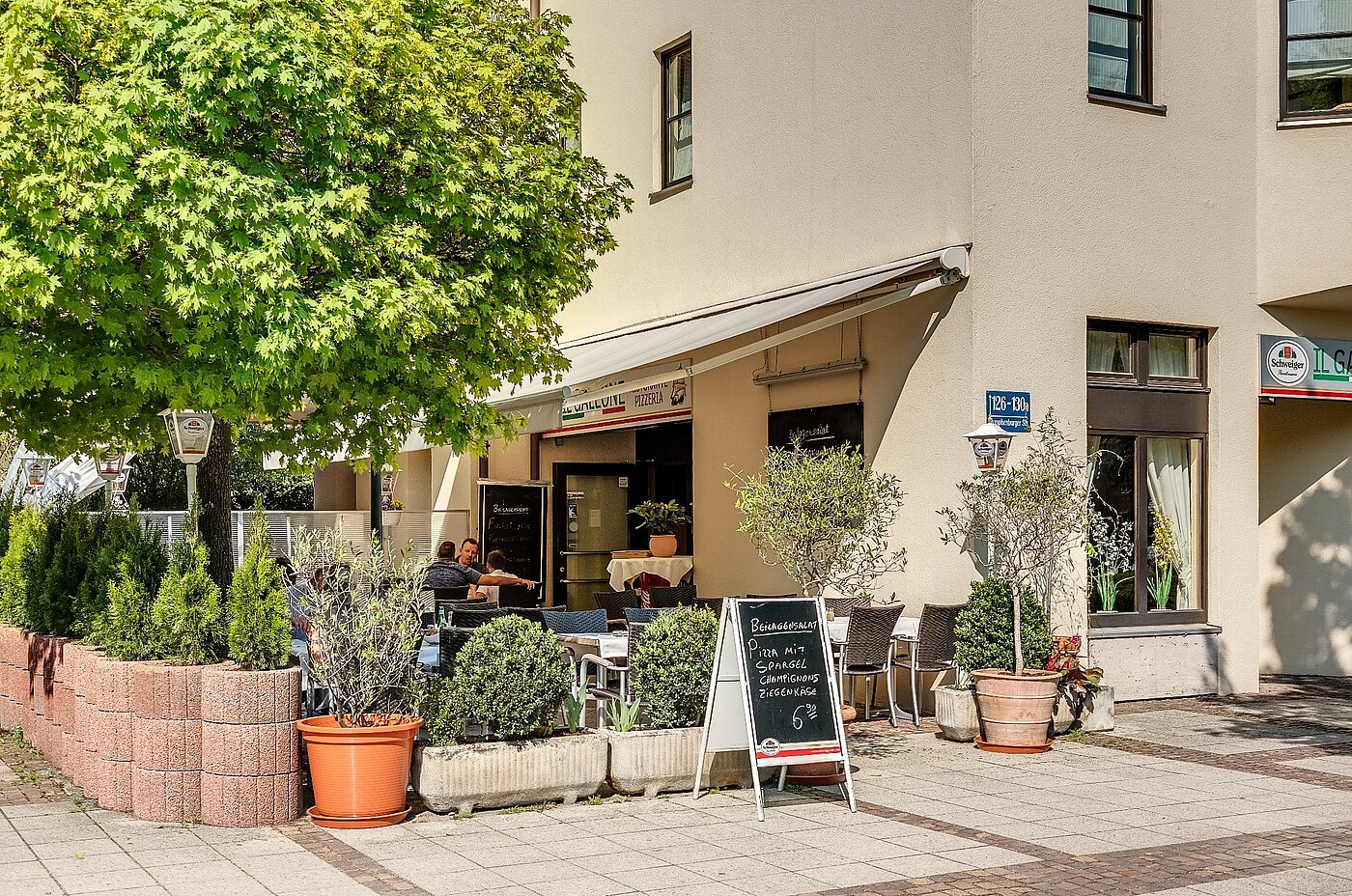 Apartment with 2 room | München-Neuhausen | 2003ML5 | Um die Ecke