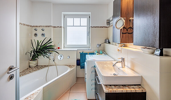 Apartment with 3.5 room | Bad Aibling | 70442 | Badezimmer...