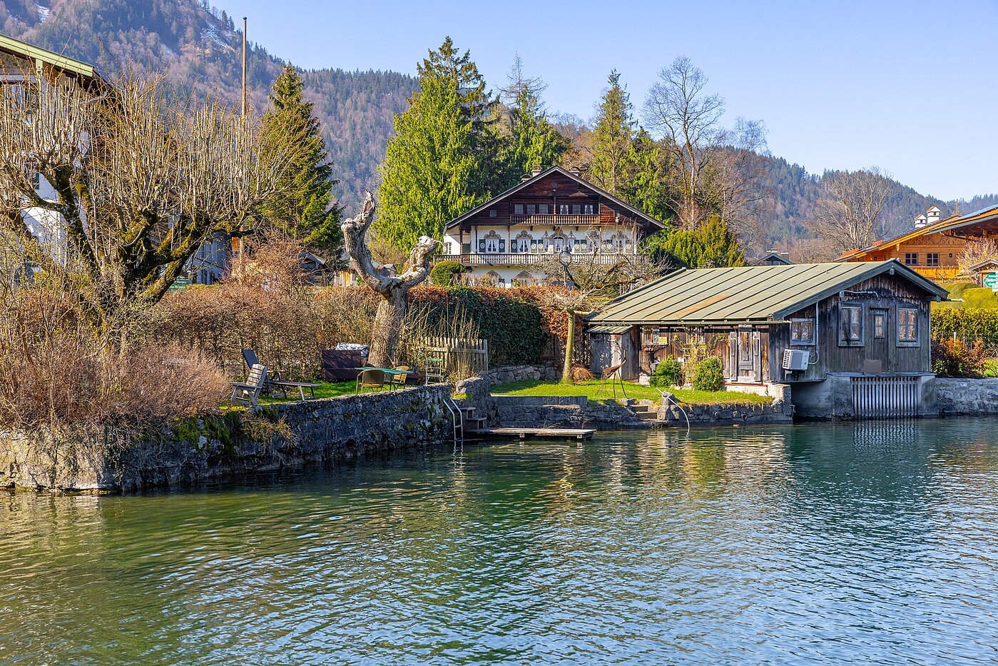 Mehrfamilienhaus with 11 room | Rottach-Egern | 70215 | auf das Seegrundstück....