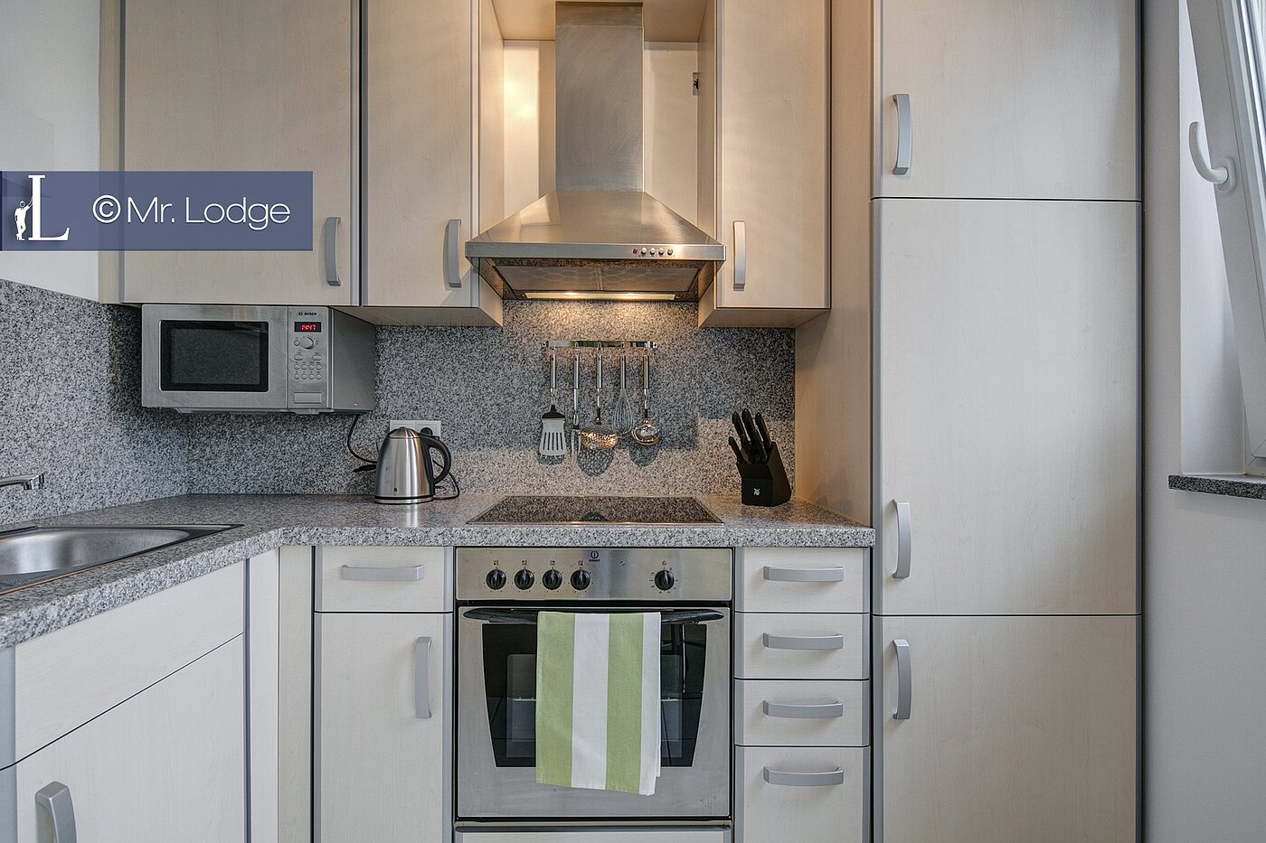 Apartment with 1 room | München-Thalkirchen | 1705ML8 | Küche mit allen Geräten