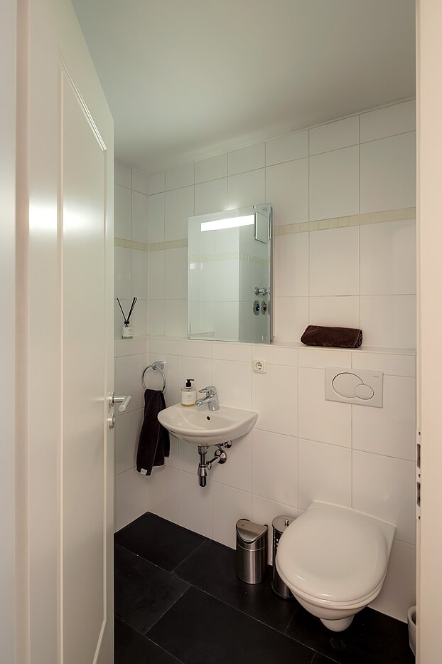 Maisonette with 2.5 room | München-Solln | 701961 | Gästetoilette