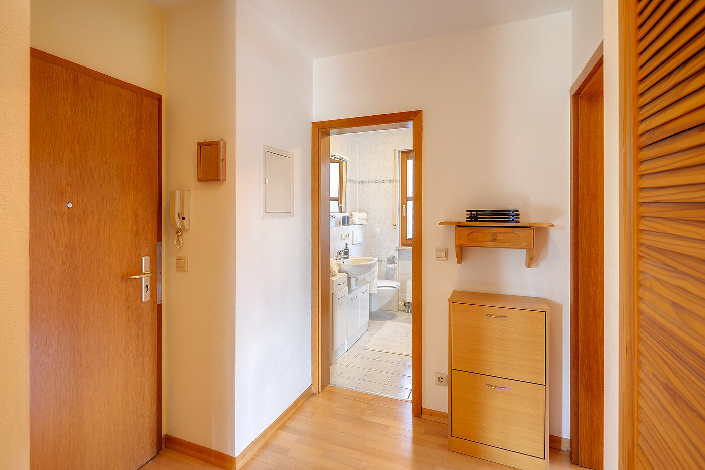 Apartment with 2 room | München-Trudering | 70178 | Diele mit...