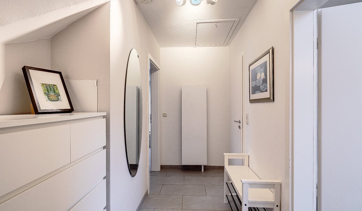 Apartment with 2 room | Unterhaching | 2004ML7 | geräumige Diele