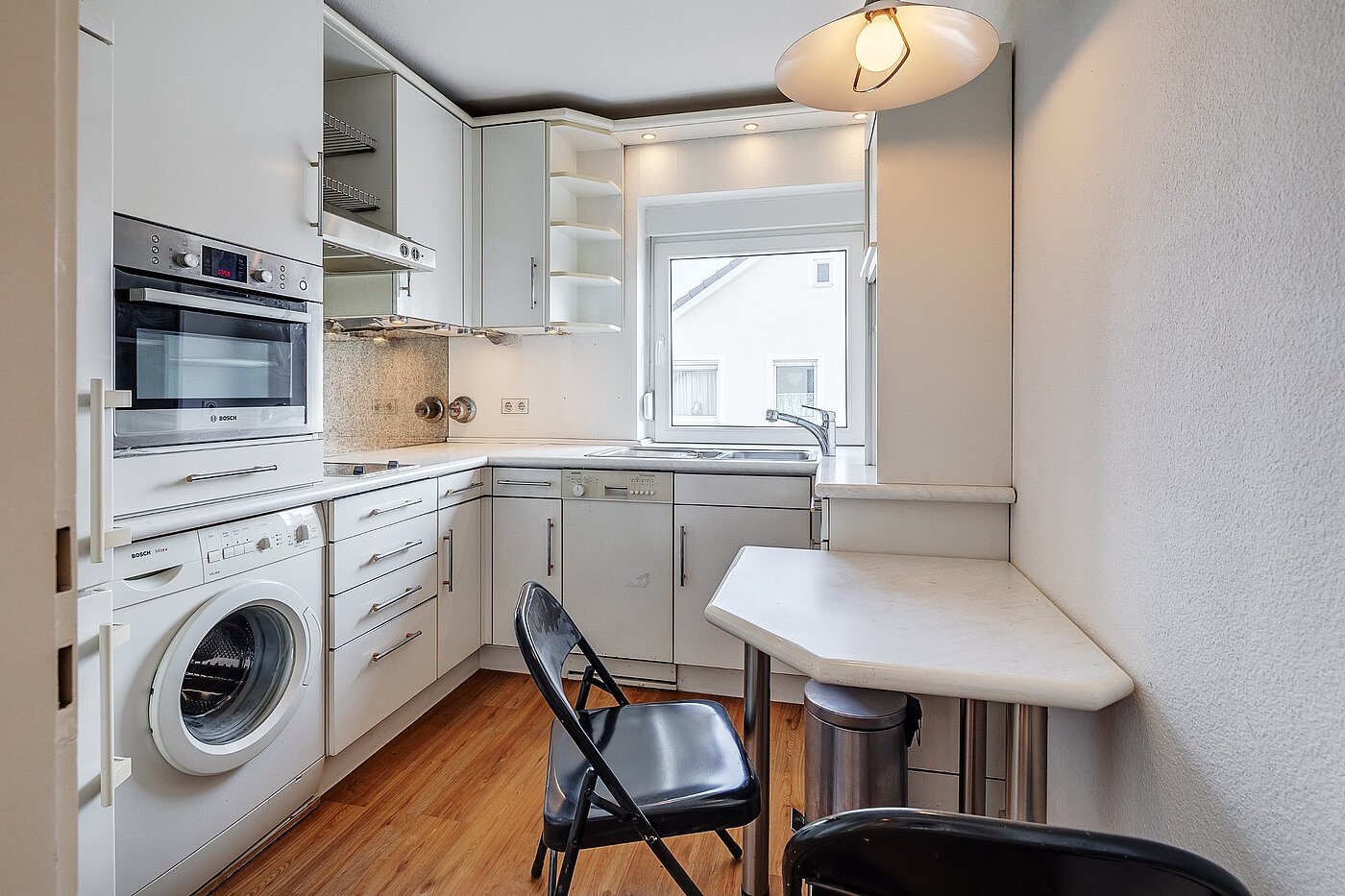 Apartment with 3 room | Karlsfeld | 2004ML5 | ...Küche mit Einbauküche