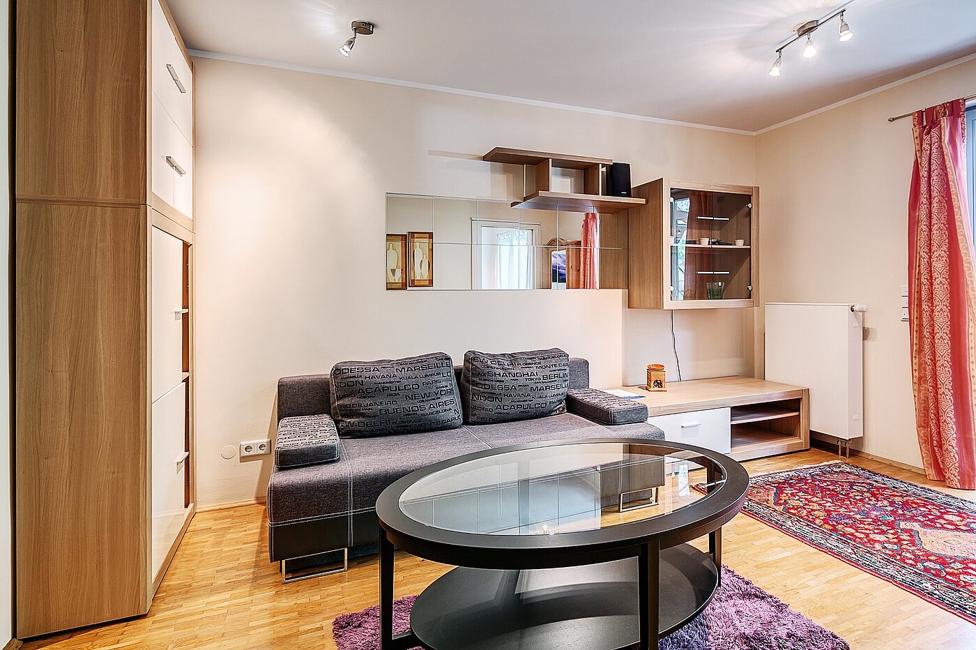 Ground floor apartment with 1.5 room | München-Ramersdorf | 2004ML6 | Helles Wohnzimmer mit ...