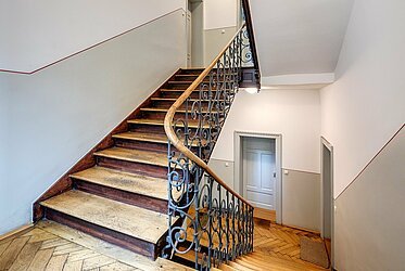 Beautiful Haidhausen: Comfortable, furnished 2-room period apartment