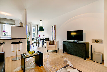 Maxvorstadt: quiet 2-room apartment in Nymphenburger Höfen