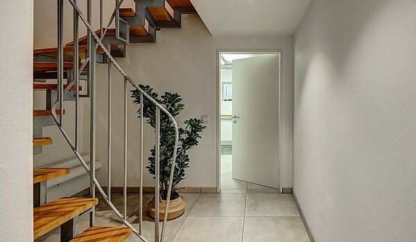 Apartment with 4 room | Ismaning | 700081 | Flur im Untergeschoss