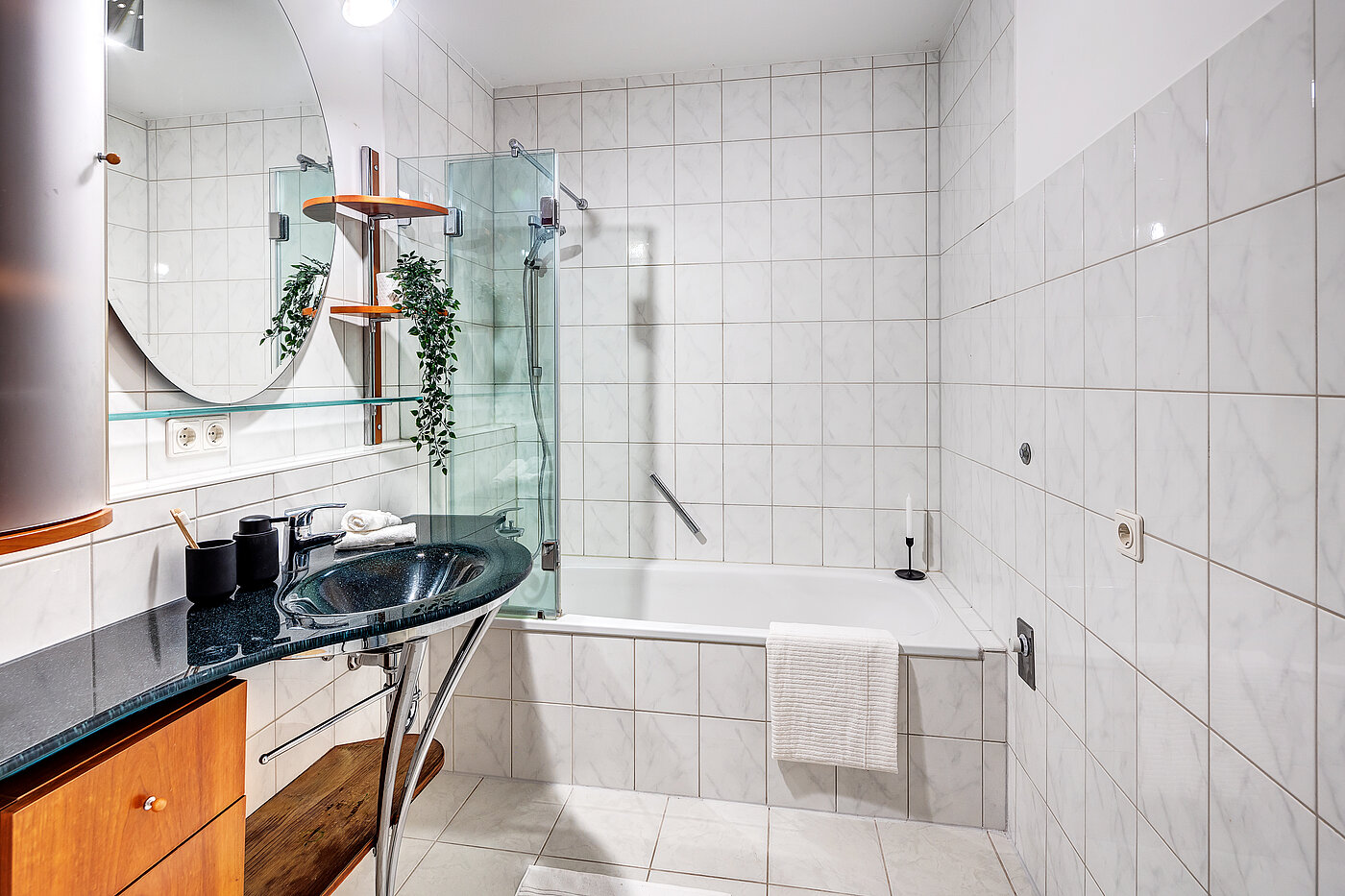 Ground floor apartment with 2.5 room | 70018 | ...Badewanne