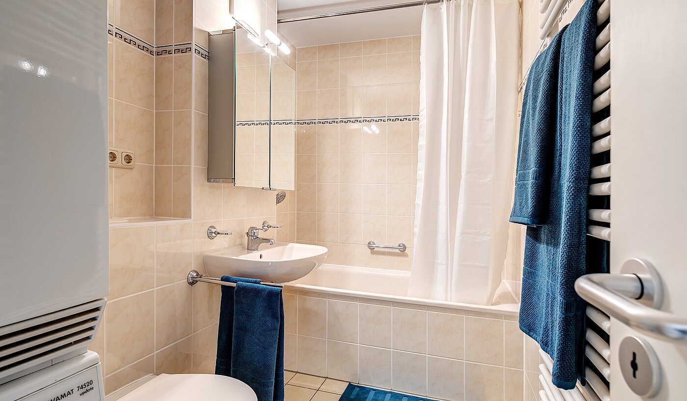 Apartment with 4 room | 1709ML3 | Bad mit Badewanne....