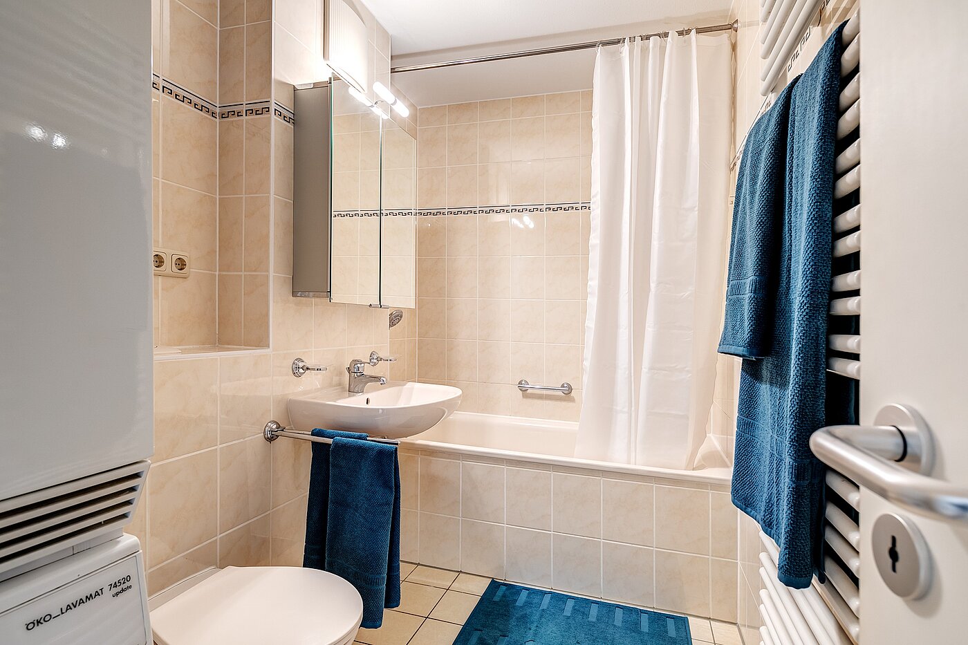 Apartment with 4 room | 1709ML3 | Bad mit Badewanne....