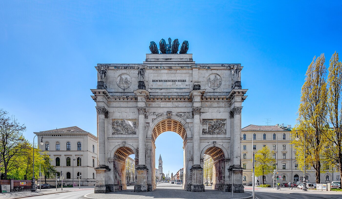 Apartment with 1 room | München-Maxvorstadt | 70165 | ...Geschichte...