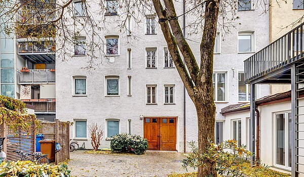 Loft apartment with 1 room | München-Isarvorstadt | 2211ML7 | Blick zum Vordergebäude