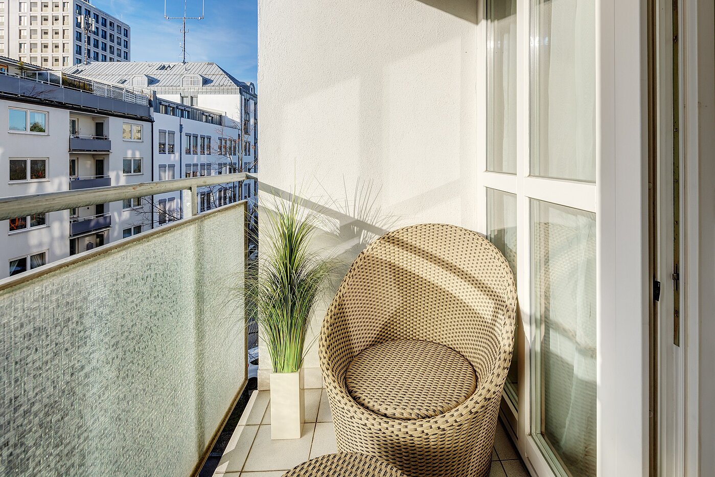 Apartment with 2 room | München-Schwabing | 70102 | Sonniger Balkon...