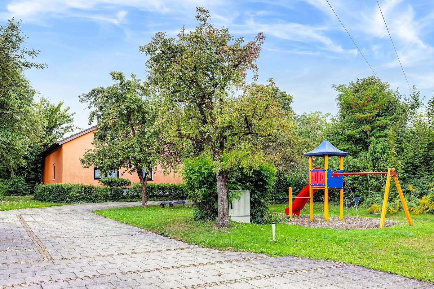 Attic Apartment with 3 room | Karlsfeld | 70217 | ...Platz zum Spielen...