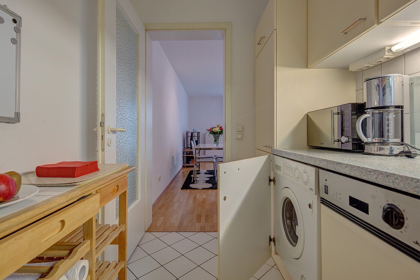Apartment with 2 room | München-Ramersdorf | 2207ML11 | ...Einbauküche und Waschmaschine