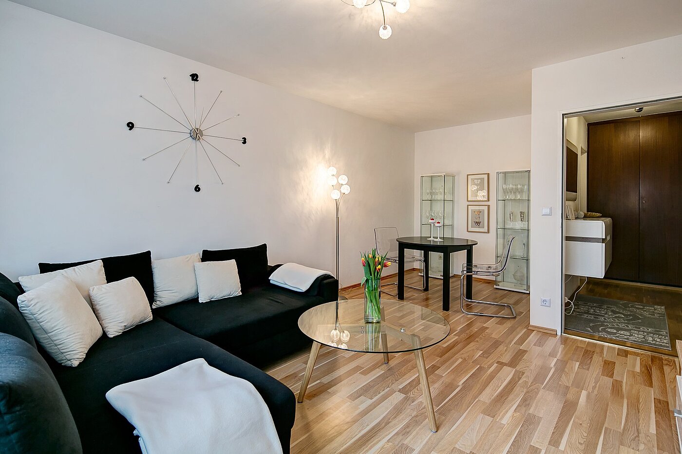 Raised Ground Floor with 2 room | München-Sendling-Westpark | 2001ML1 | ...mit Essecke und...