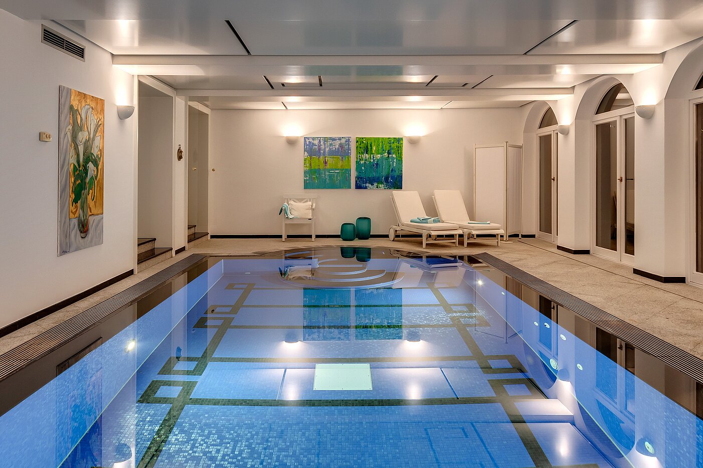 Villa with 9 room | Reutlingen | 70231 | Indoorpool