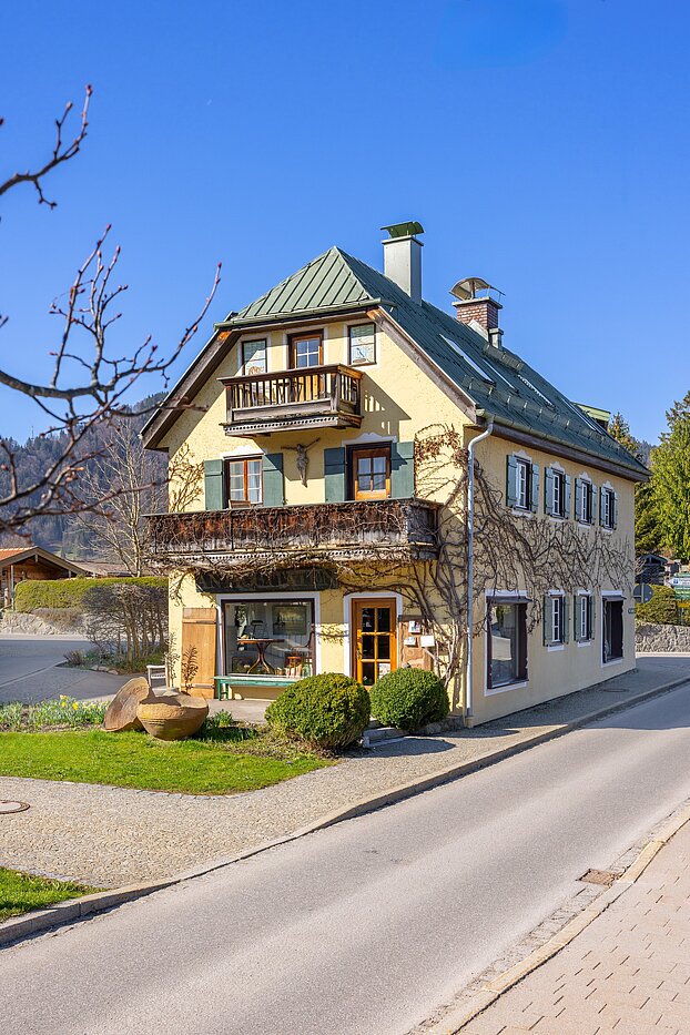 Mehrfamilienhaus with 11 room | Rottach-Egern | 70215 | Denkmalgeschütztes Haus...