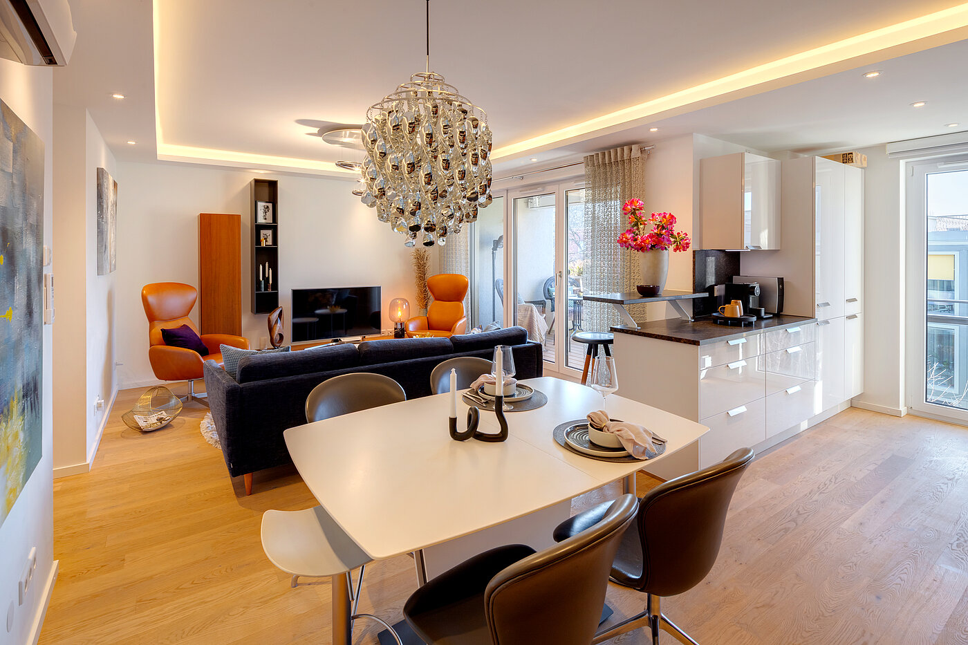 Apartment with 4 room | München-Bogenhausen | 70380 | Wohnzimmer...