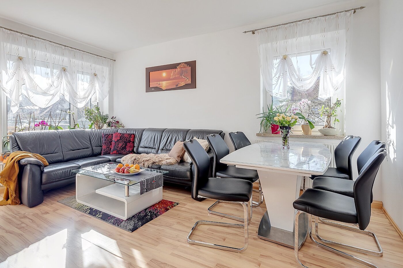 Apartment with 4 room | München-Berg am Laim | 2002ML3 | Wohnzimmer mit Essplatz