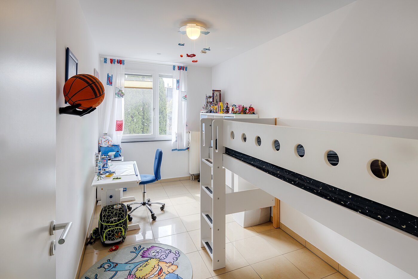Semi-detached House with 5 room | Unterföhring | 70119 | Kinderzimmer 2