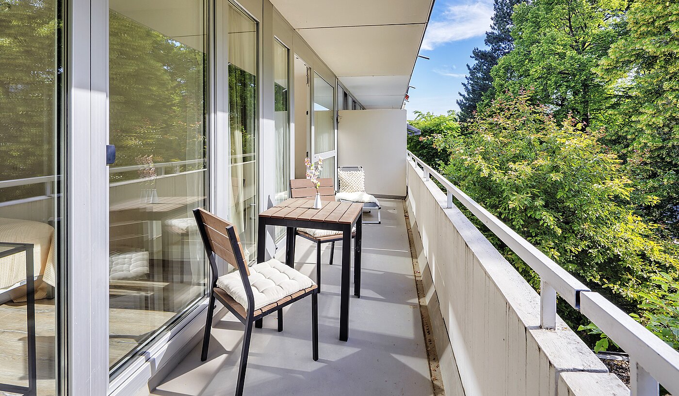 Apartment with 3.5 room | München-Bogenhausen | 70267 | Großer Balkon mit...