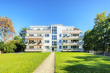 Stockdorf: Tasteful 3.5-room apartment in the countryside yet close to the city