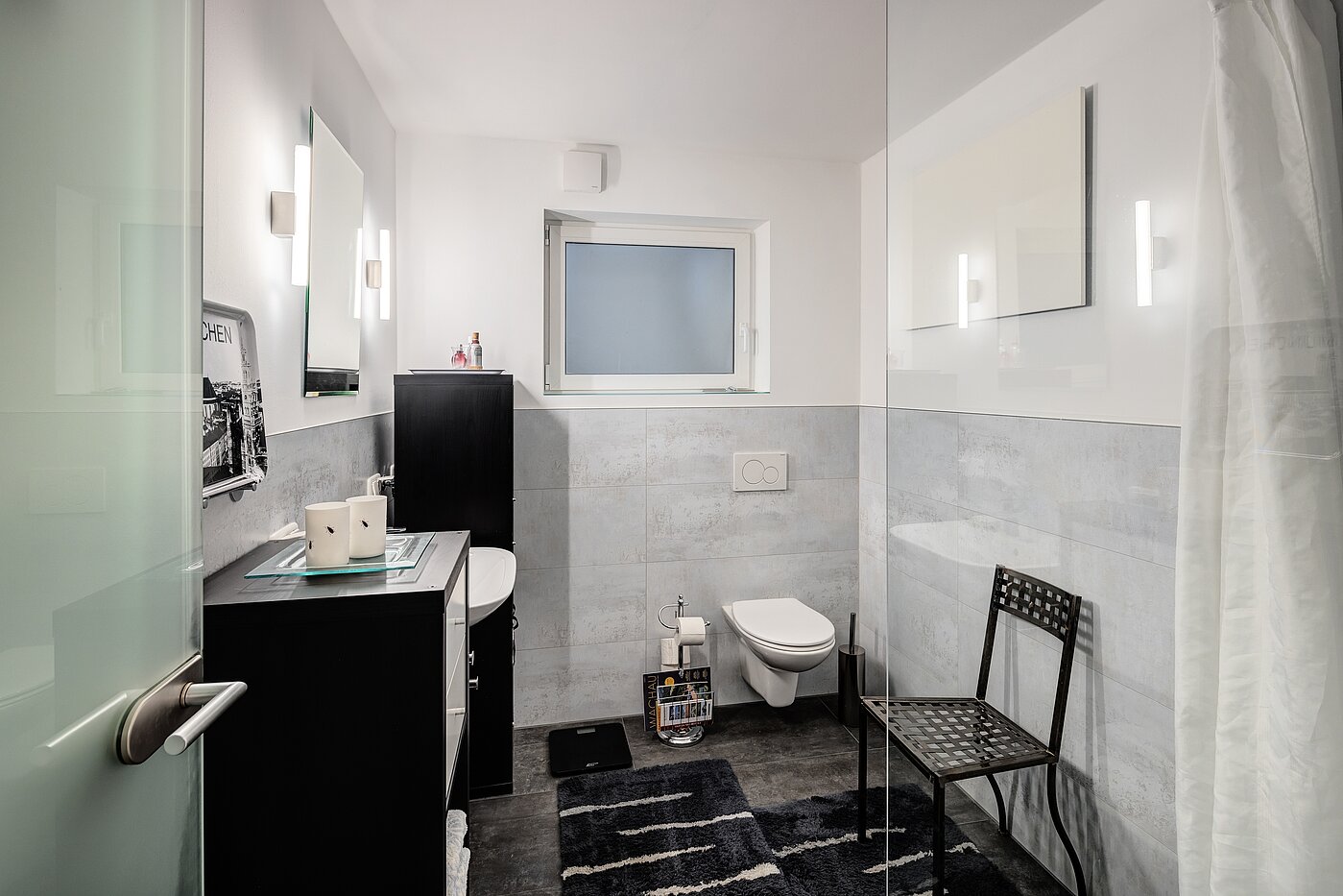 Detached house with 4 room | Neubiberg | 70429 | Badezimmer Souterrain
