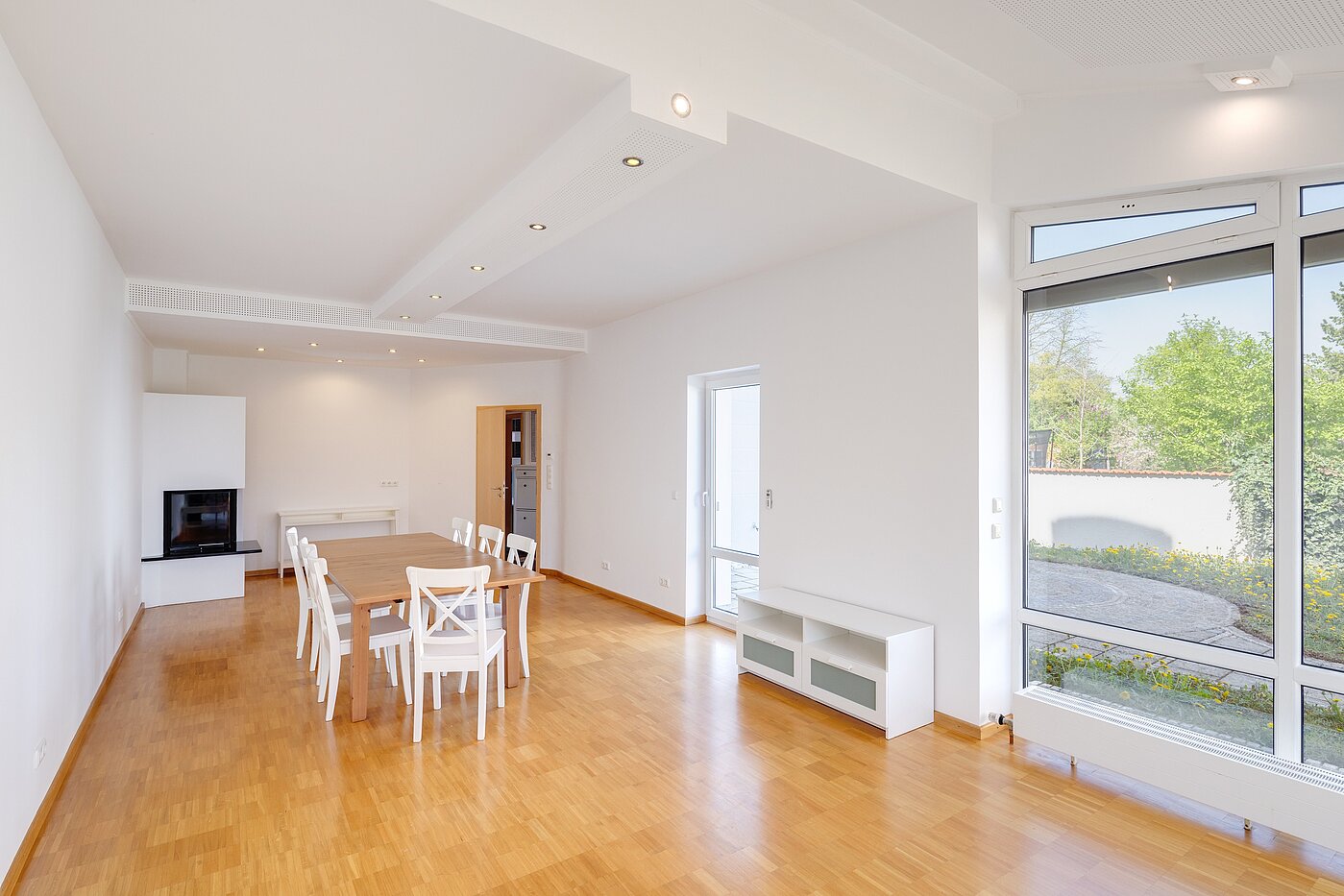 Semi-detached House with 6.5 room | Unterschleißheim | 70122 | ...mit Platz zum Essen...