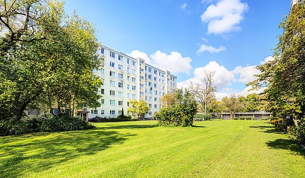 Apartment with 2 room | München-Bogenhausen | 70287 | Parkähnliches Grundstück...