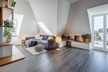 Obermenzing: high-quality 4-room maisonette apartment