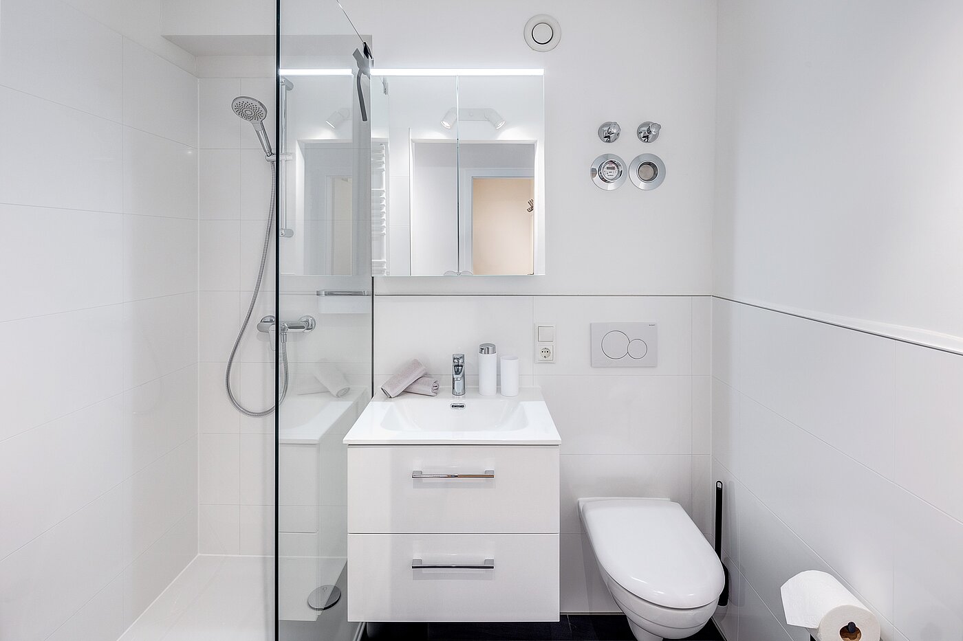 Apartment with 1 room | München-Neuhausen | 70197 | ...Duschbad