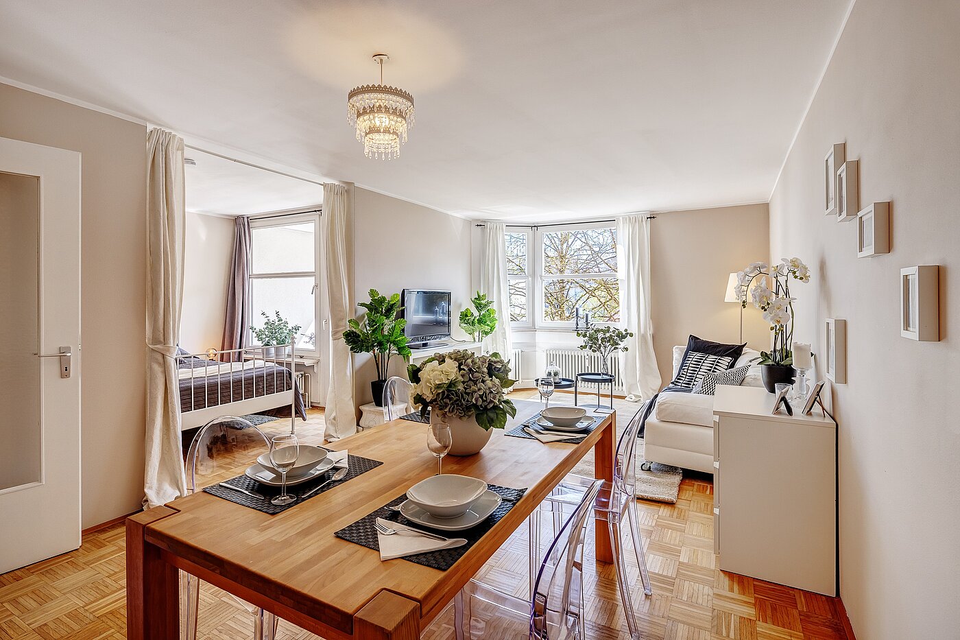 Apartment with 1.5 room | München-Bogenhausen | 2203ML2 | mit Platz zum Essen...