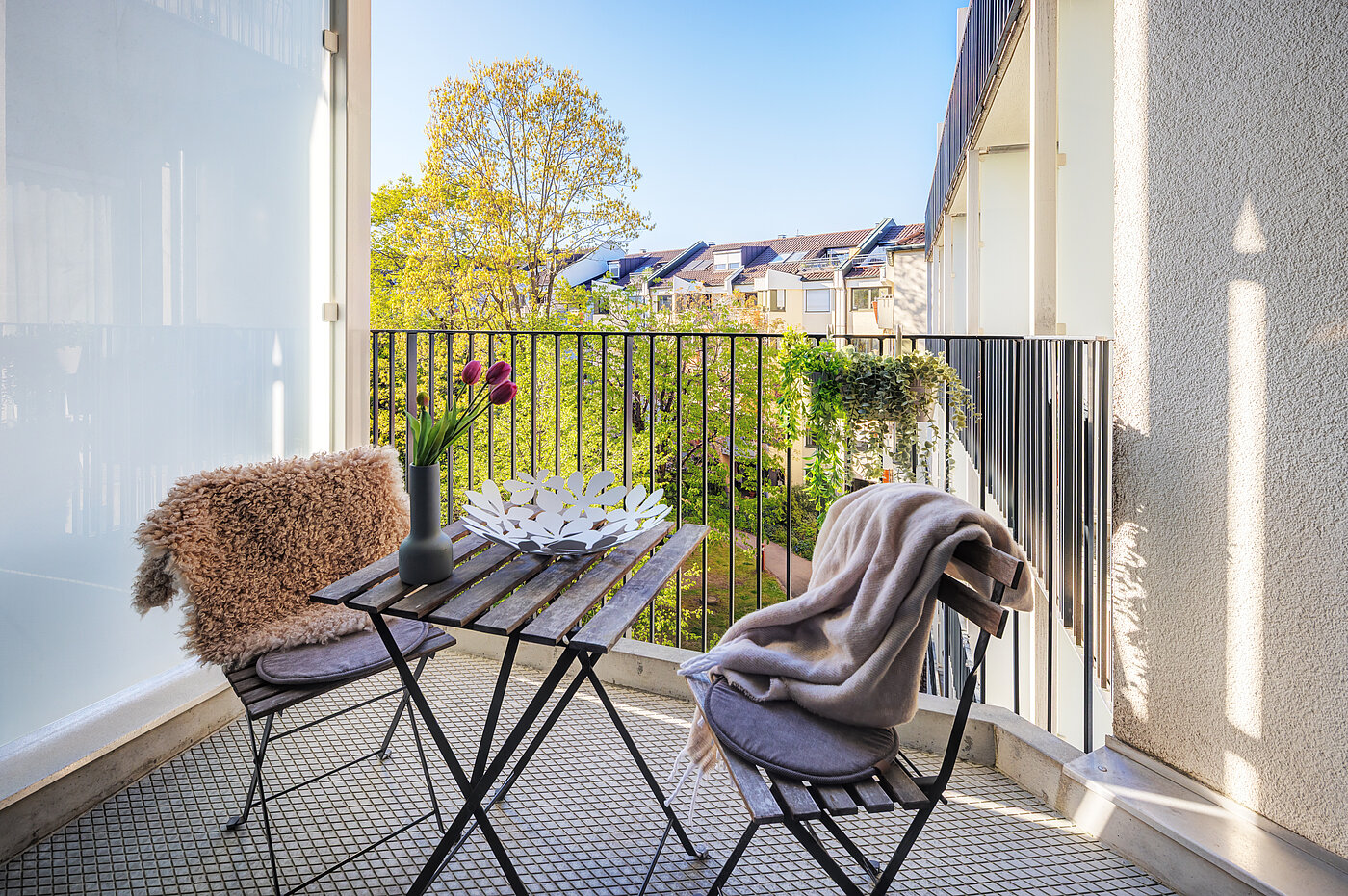 Apartment with 1.5 room | München-Bogenhausen | 702971 | ...auf dem Balkon...