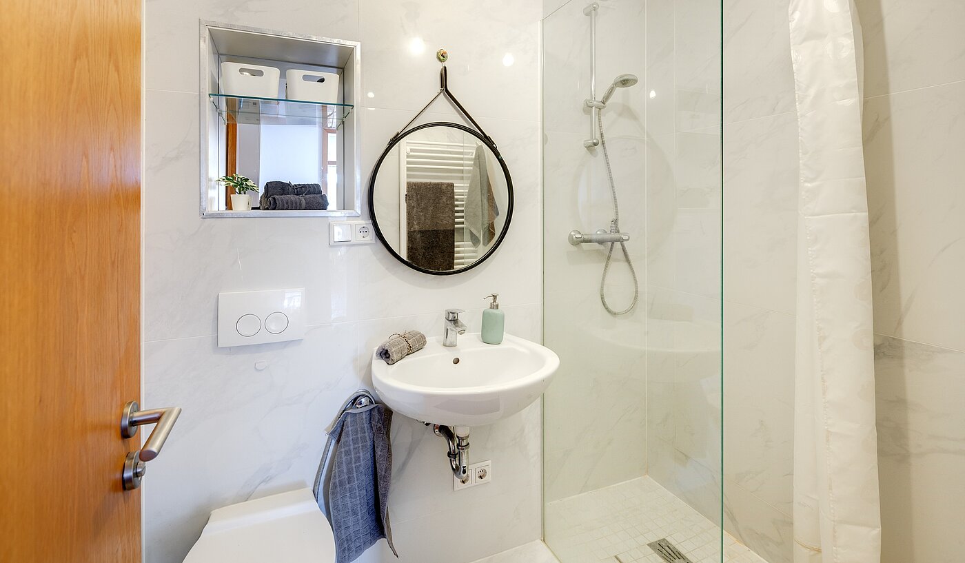 Apartment with 3 room | München-Schwabing | 70318 | Bad mit...