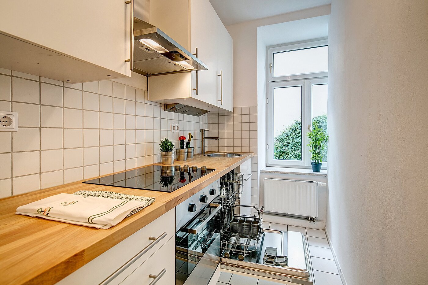 Apartment with 4 room | München-Maxvorstadt | 2011ML2 | ...elektrischen Geräten