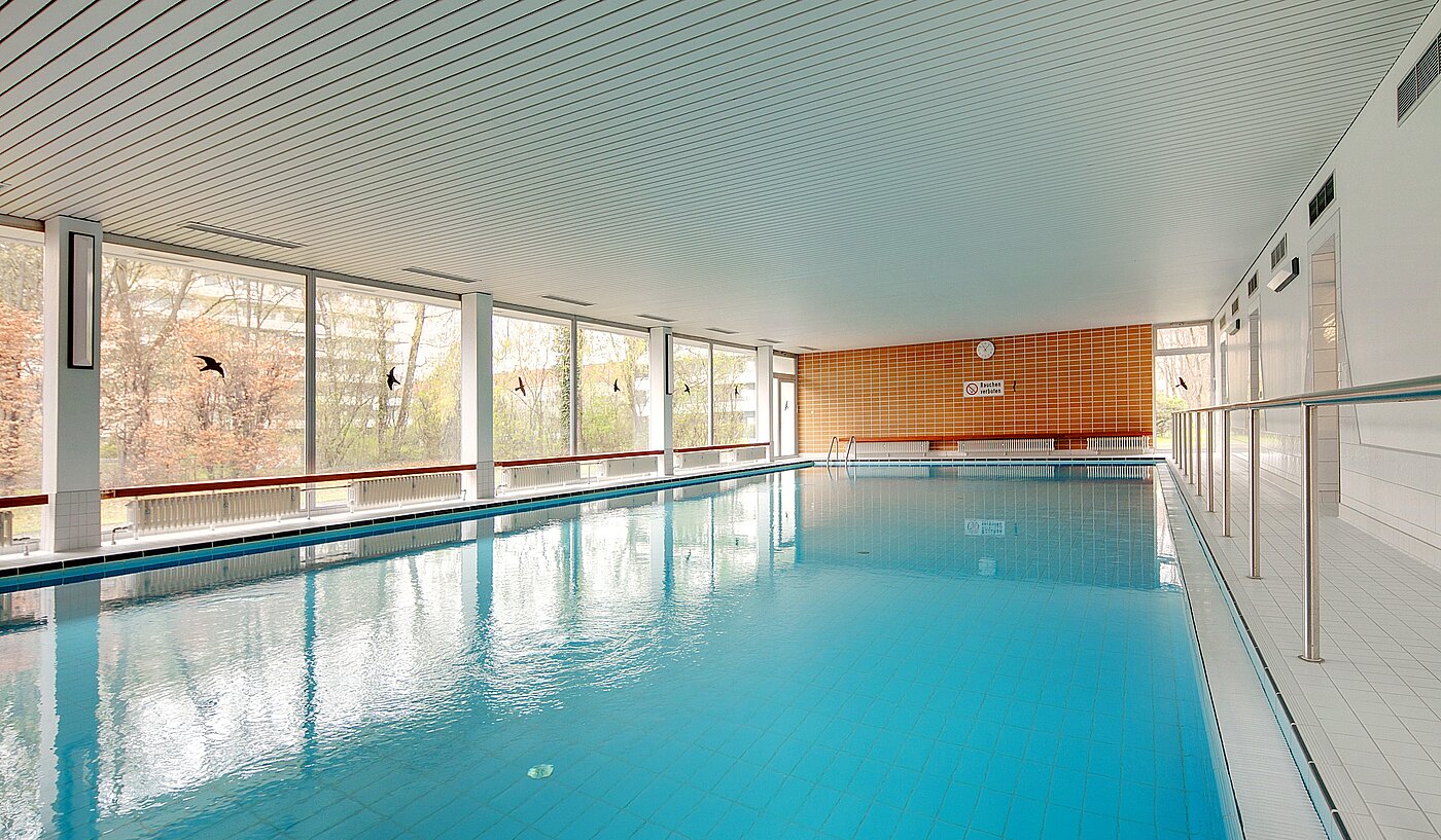 Apartment with 2 room | München-Sendling-Westpark | 2204ML2 | Schwimmbad...