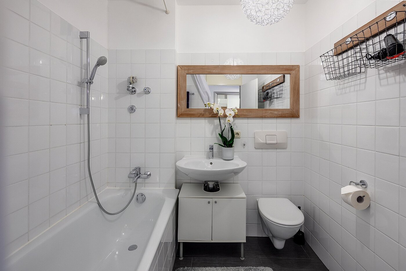 Apartment with 1 room | München-Lehel | 2001ML10 | Bad mit Badewanne