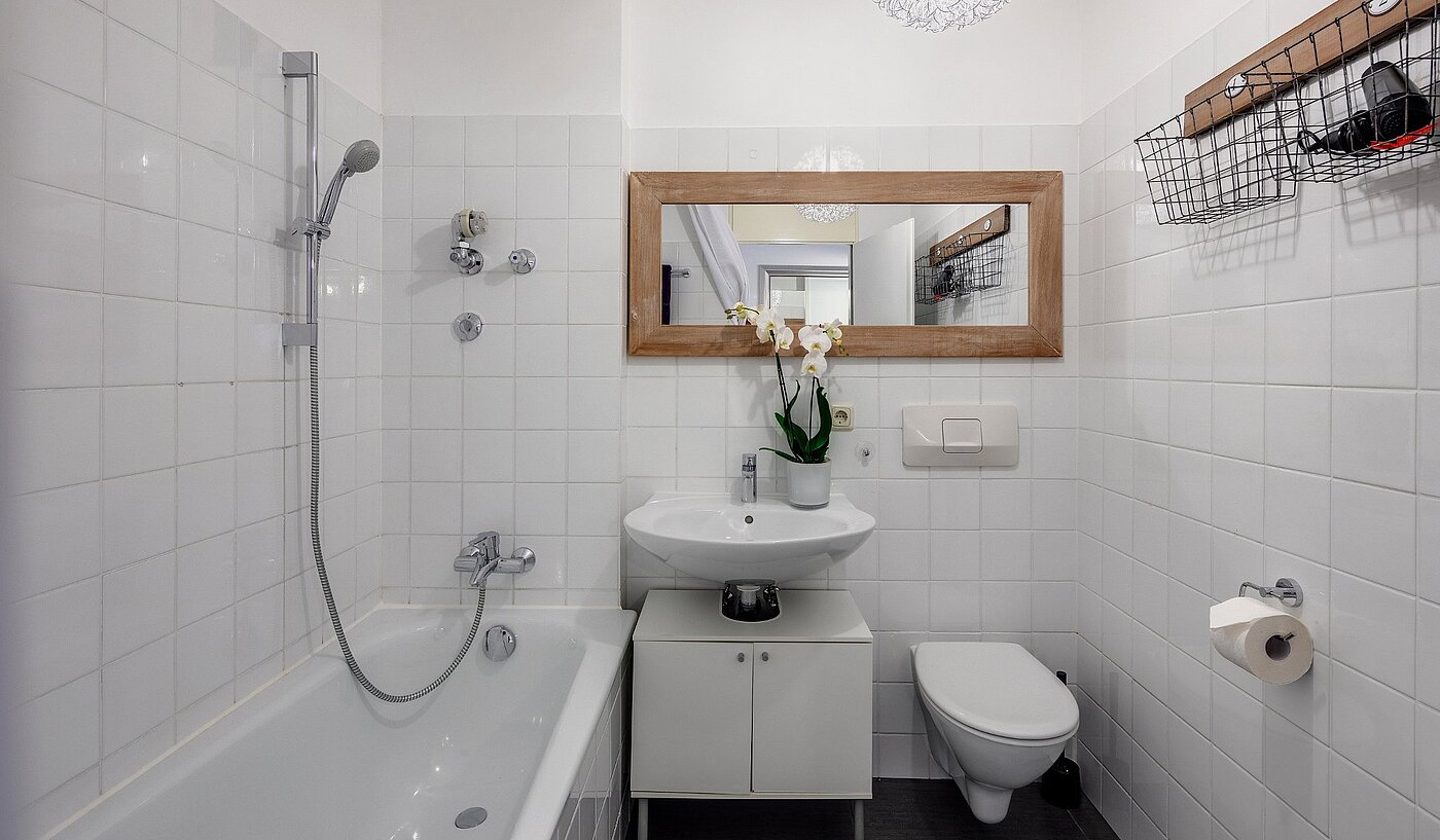 Apartment with 1 room | München-Lehel | 2001ML10 | Bad mit Badewanne