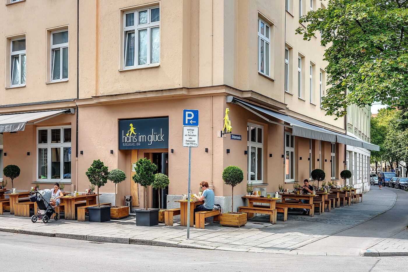 Apartment with 2 room | München-Schwanthalerhöhe | 2206ML11 | mit allerlei Lokalen..