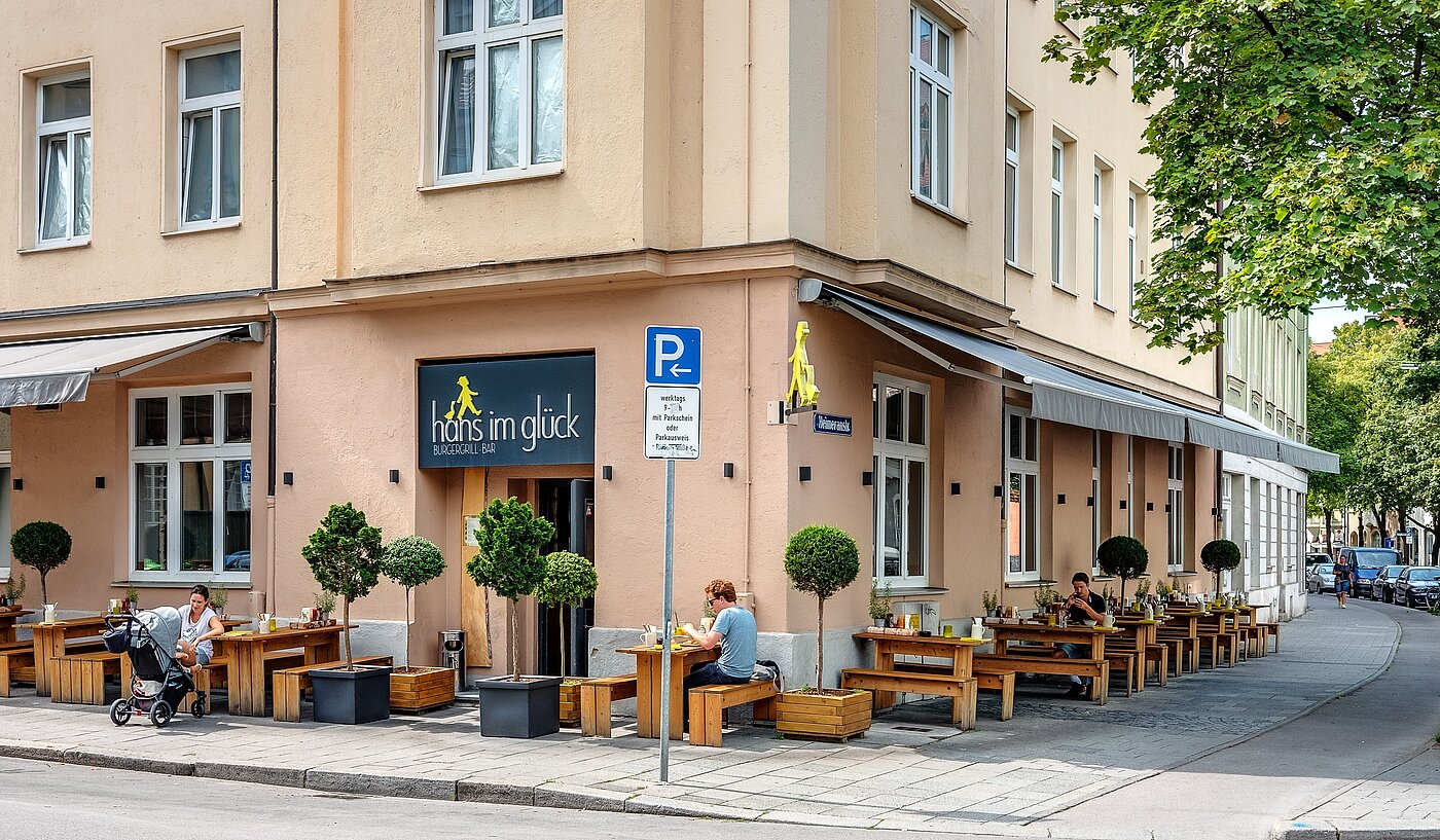 Apartment with 2 room | München-Schwanthalerhöhe | 2206ML11 | mit allerlei Lokalen..