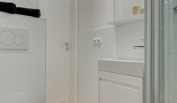 Ground floor apartment with 4 room | München-Neuhausen | 70471 | ...mit Dusche