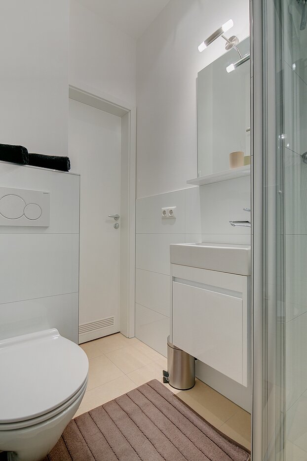 Ground floor apartment with 4 room | München-Neuhausen | 70471 | ...mit Dusche