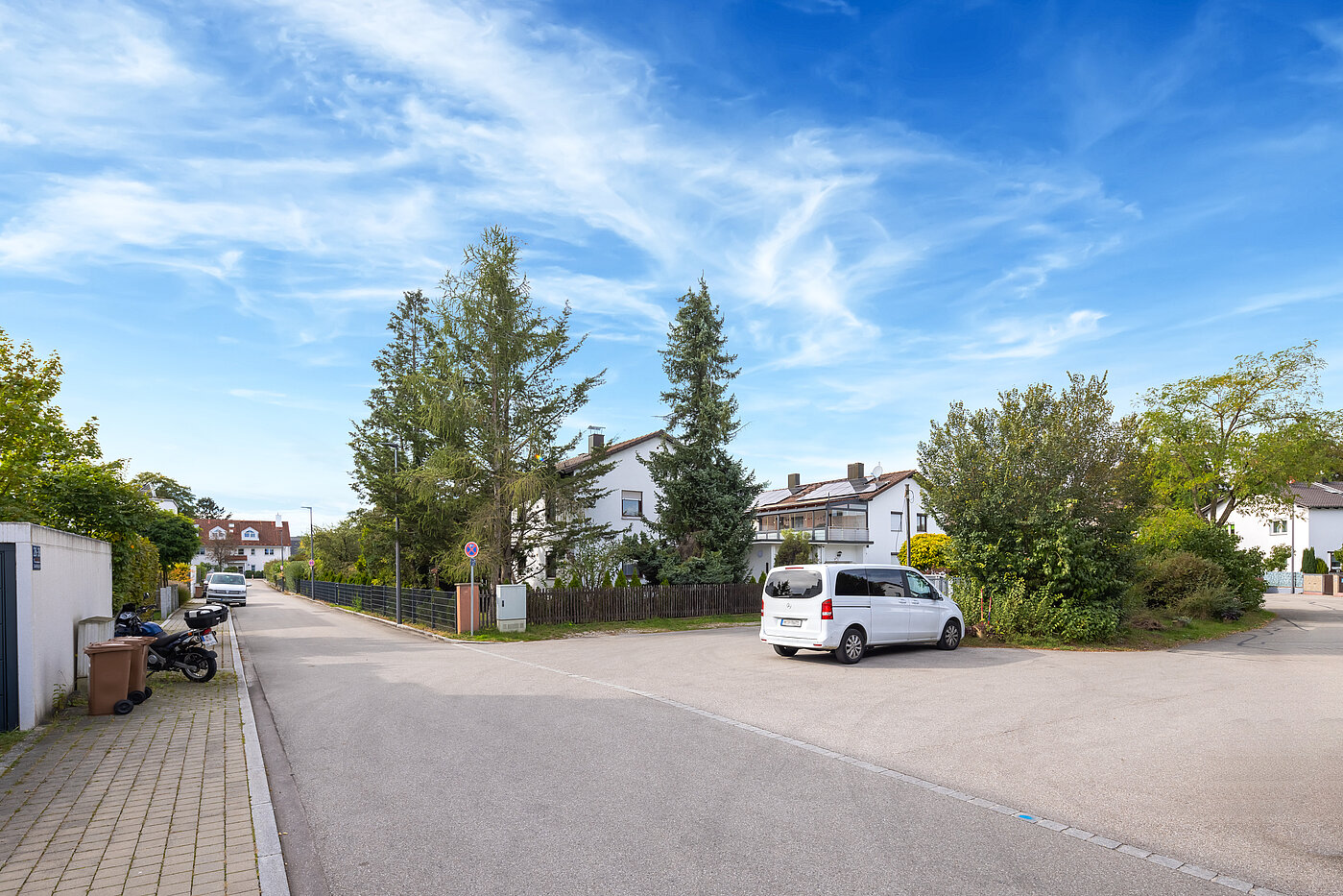 Semi-detached House with 5 room | München-Aubing | 70162 | Ruhige Anlegerstraße